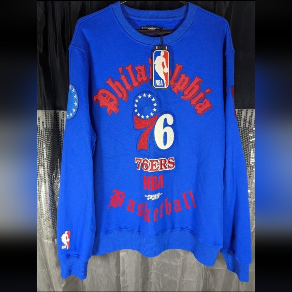 Pro Standard Philadelphia 76ers Old English Crewneck